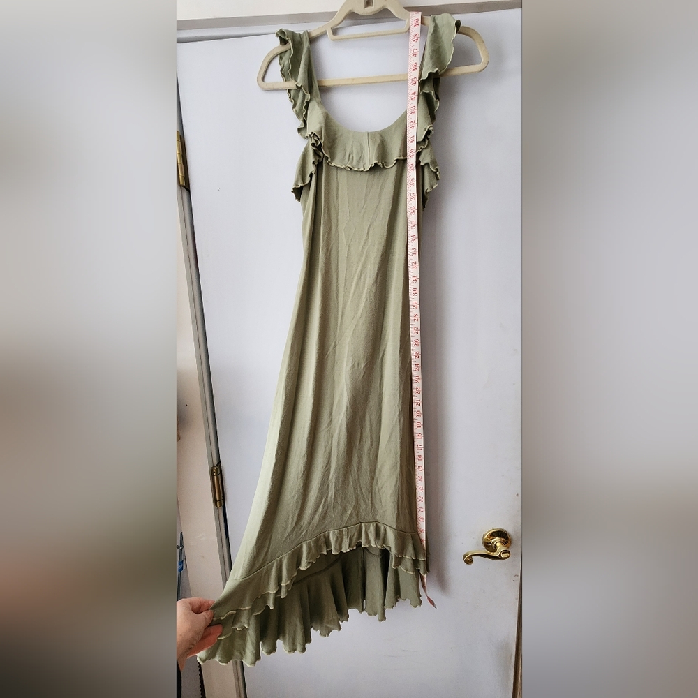Green Ruffle Sleeve Dress - Picture 2 of 4
